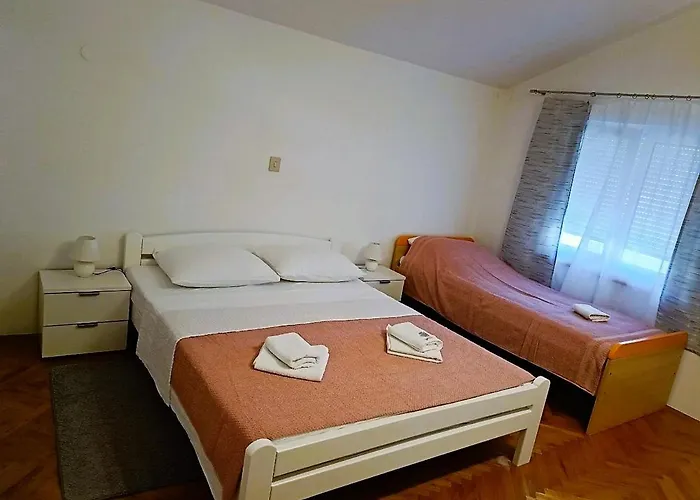 Apartamento Sofia, 200 M From The Bibinje