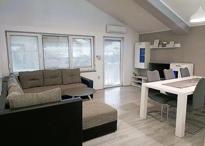 Sofia, 200 M From The * Bibinje