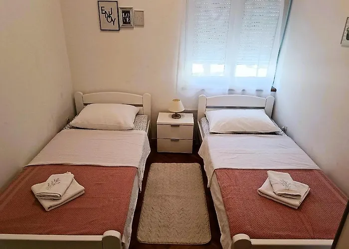 Apartamento Sofia, 200 M From The *