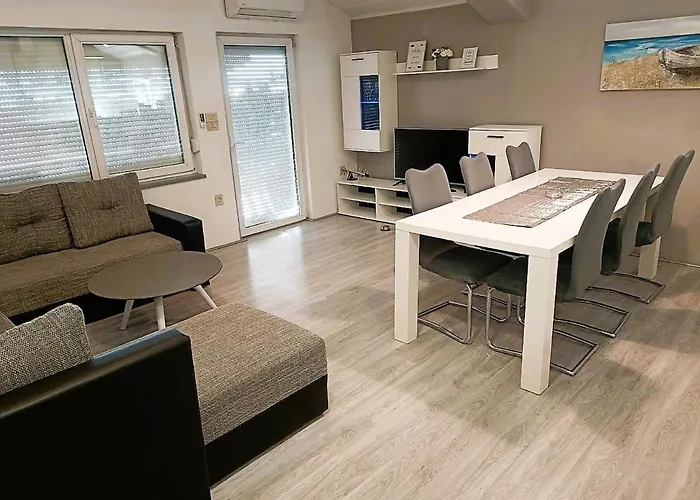 Sofia, 200 M From The * Bibinje