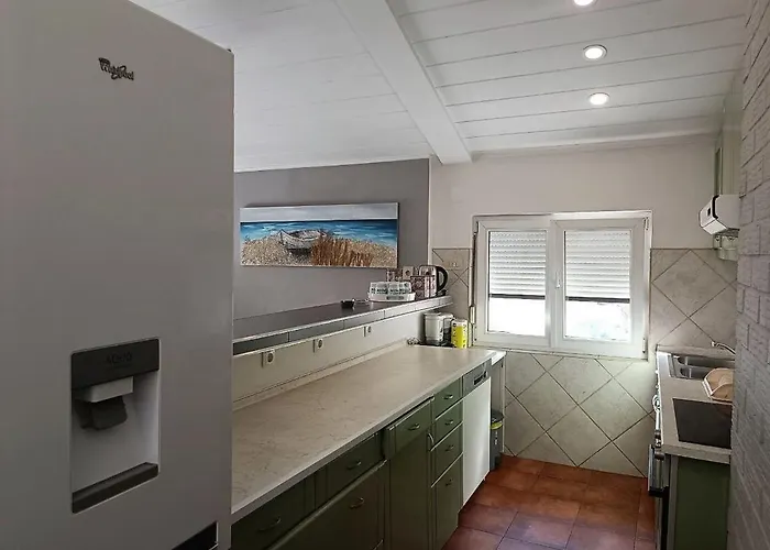 Sofia, 200 M From The * Bibinje